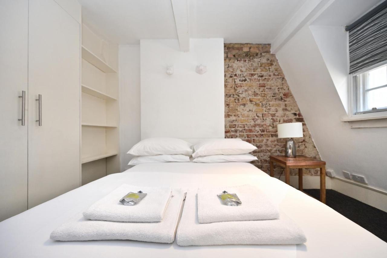 Soho, Piccadilly & Chinatown - Two Bedroom & Two Double Beds Apartment 런던 외부 사진