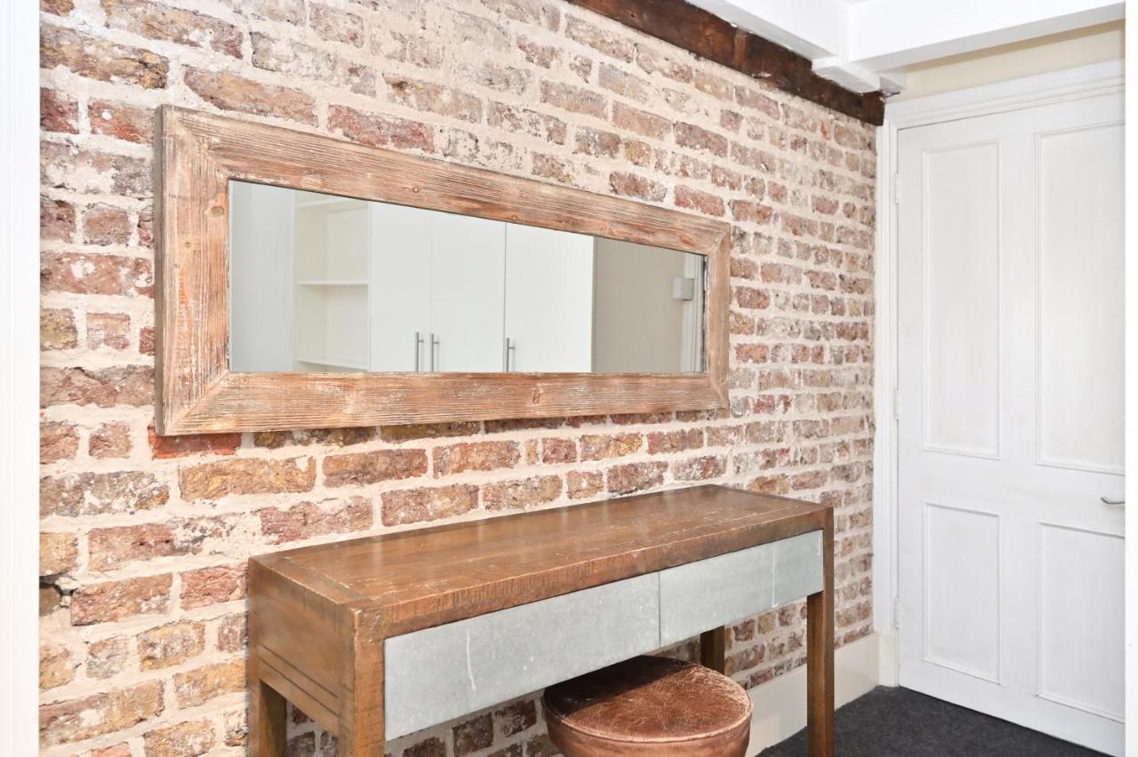 Soho, Piccadilly & Chinatown - Two Bedroom & Two Double Beds Apartment 런던 외부 사진